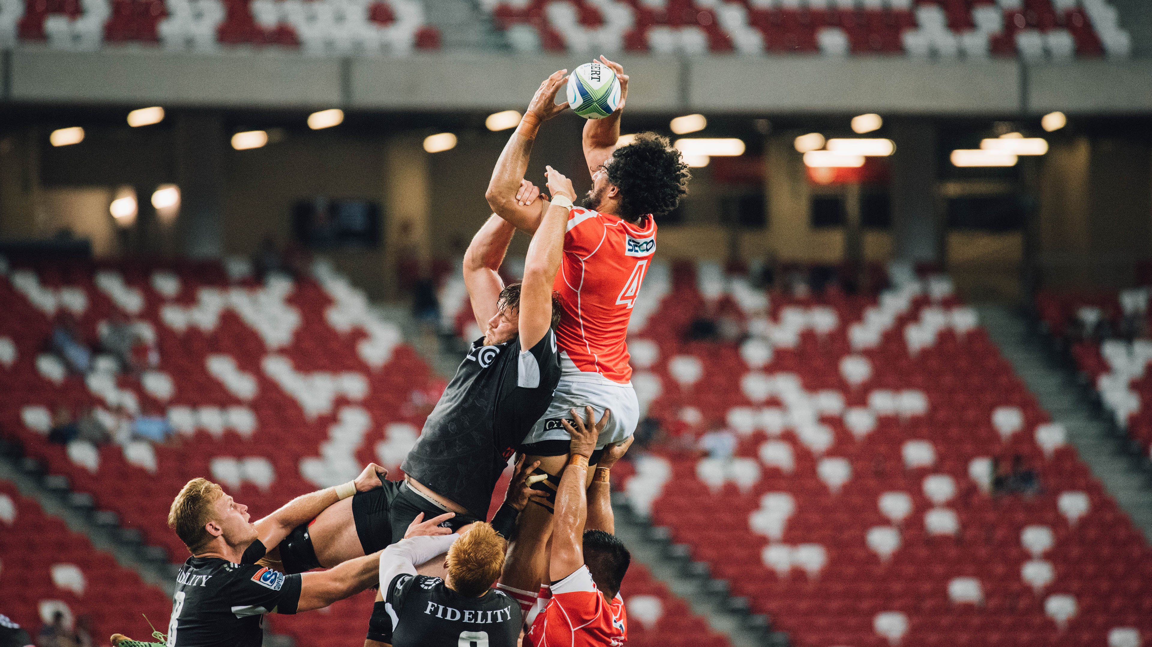 开云体育-塞维利亚奇迹夜，卢卡库的救赎与阿森纳的迷失